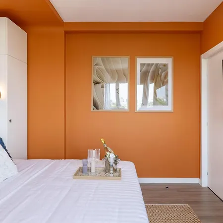 Amazing Style, Bright Colors, Balconies, 1br Near The Faculty Of Law Bucharest