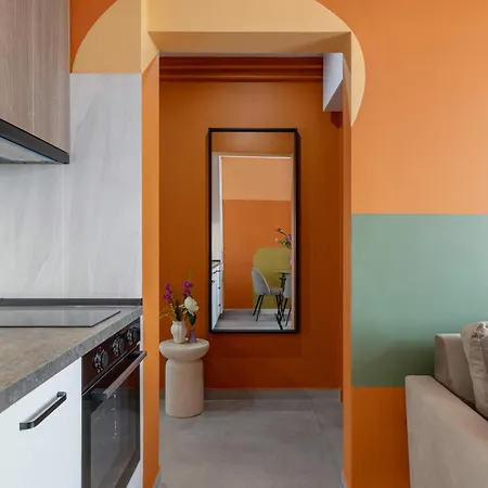 Amazing Style, Bright Colors, Balconies, 1br Near The Faculty Of Law