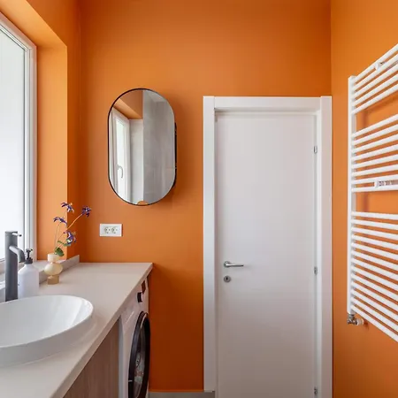 Amazing Style, Bright Colors, Balconies, 1br Near The Faculty Of Law Bucharest