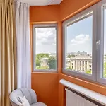 Amazing Style, Bright Colors, Balconies, 1br Near The Faculty Of Law *
