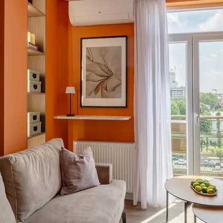 Lägenhet Amazing Style, Bright Colors, Balconies, 1br Near The Faculty Of Law Bukarest