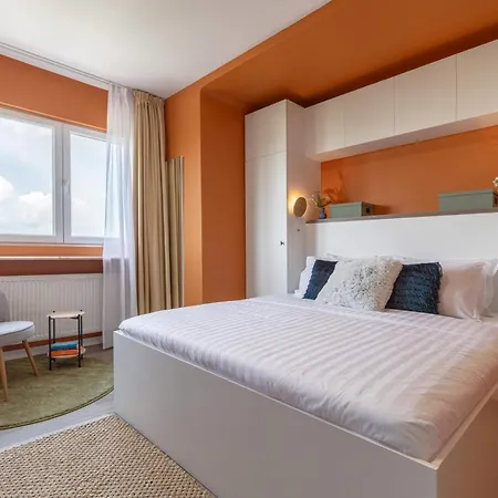 Amazing Style, Bright Colors, Balconies, 1br Near The Faculty Of Law شقة