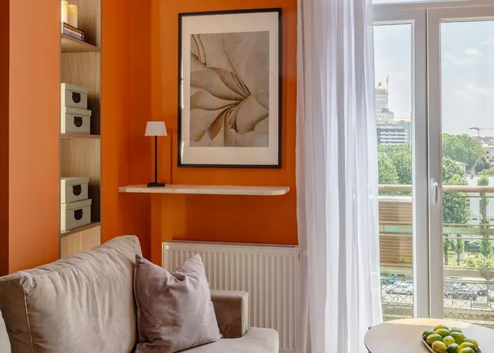 Apartment Amazing Style, Bright Colors, Balconies, 1br Near The Faculty Of Law Bucharest