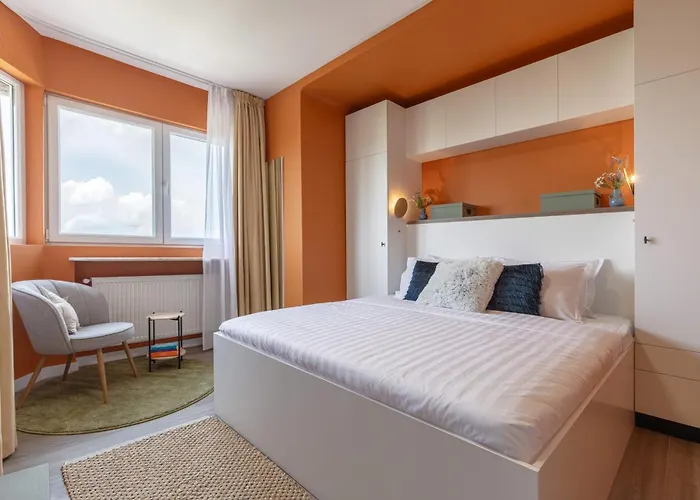 Amazing Style, Bright Colors, Balconies, 1br Near The Faculty Of Law Apartament