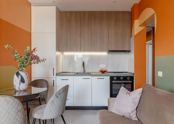 Amazing Style, Bright Colors, Balconies, 1br Near The Faculty Of Law Apartment Bucharest