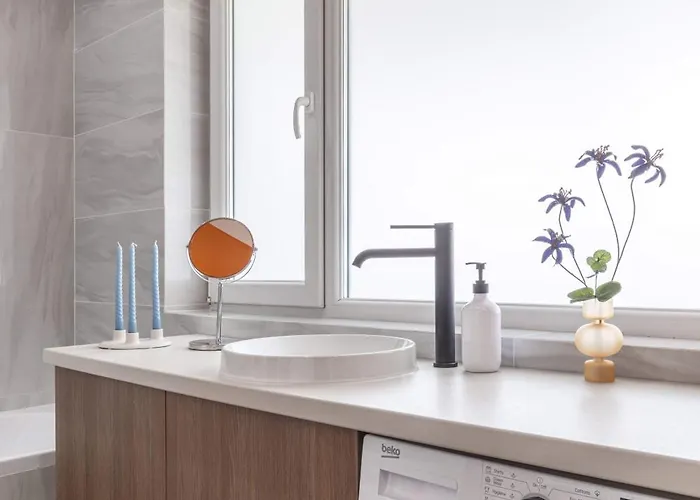 Amazing Style, Bright Colors, Balconies, 1br Near The Faculty Of Law Lägenhet Bukarest