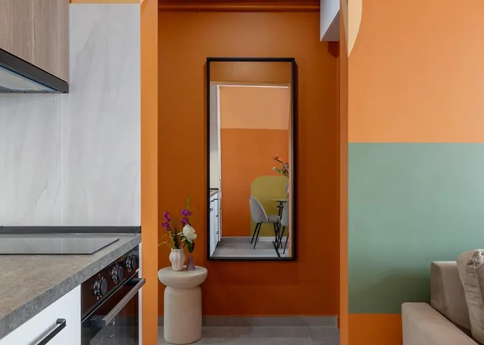 Amazing Style, Bright Colors, Balconies, 1br Near The Faculty Of Law