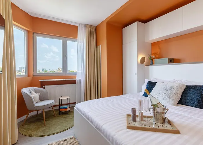 Amazing Style, Bright Colors, Balconies, 1br Near The Faculty Of Law شقة