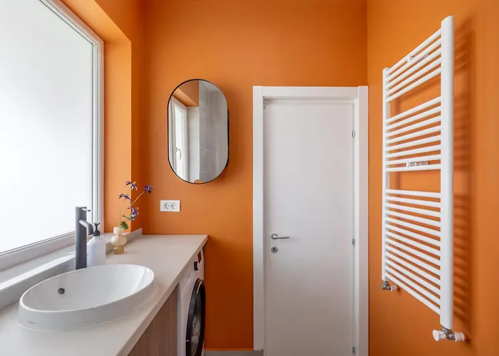 Amazing Style, Bright Colors, Balconies, 1br Near The Faculty Of Law Bucharest